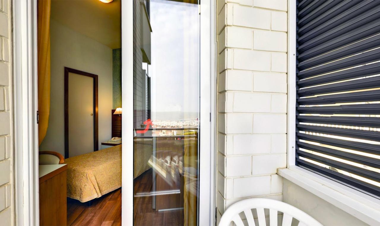 Hotel Margareth Riccione Luaran gambar