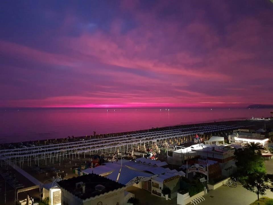Hotel Margareth Riccione Luaran gambar